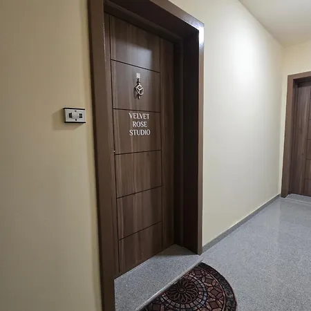 Velvet Rose Daire Kazanlŭk